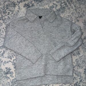 Wild Fable Light Gray V-Neck Sweater